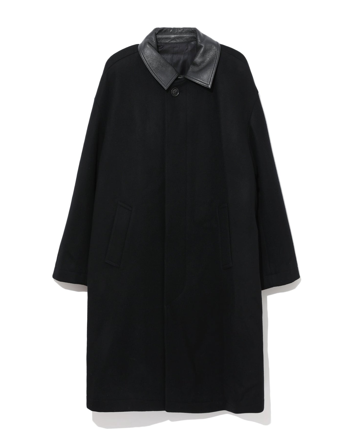 JUUN.J Contrasting collar coat