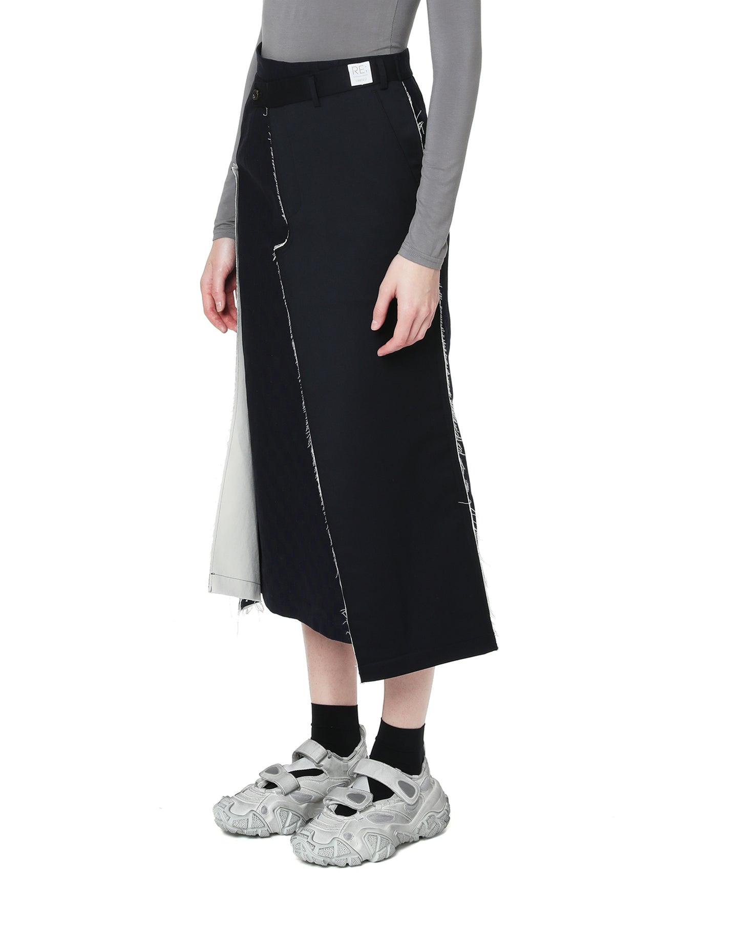 RE CODE Contrasting layered skirt