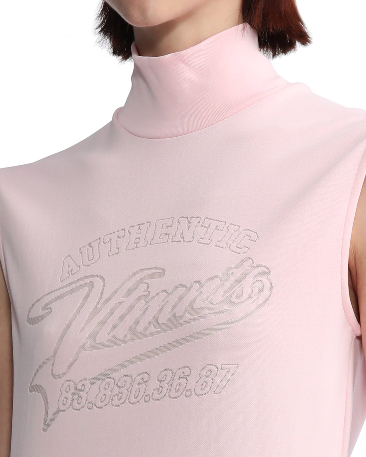 VTMNTS Engraved sleeveless turtleneck