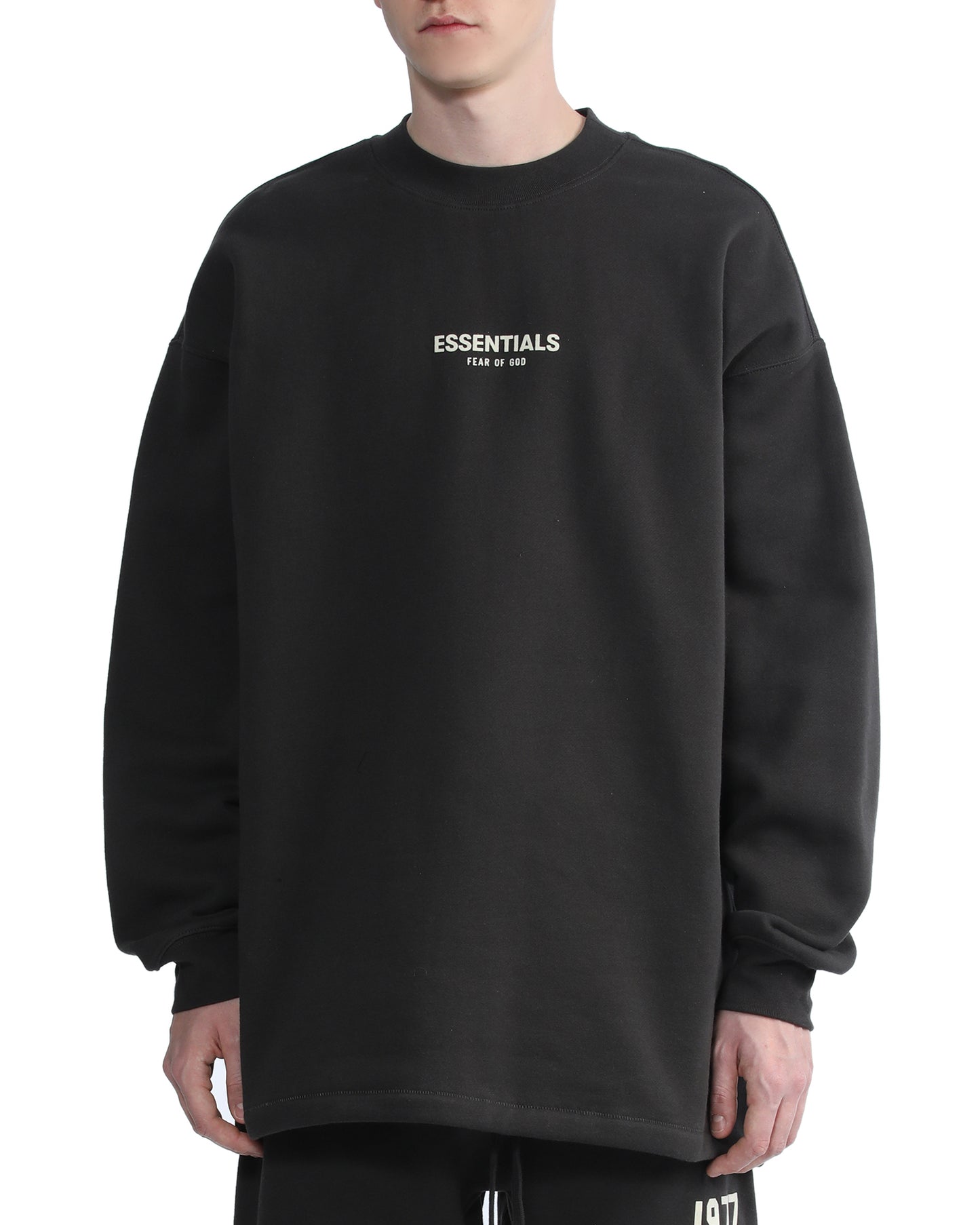 ESSENTIALS crewneck longsleeves sweatshirt